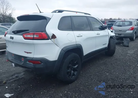 2015 Jeep Cherokee Trailhawk z USA, uszkodzony, nr VIN 1C4PJMBS6FW647672
